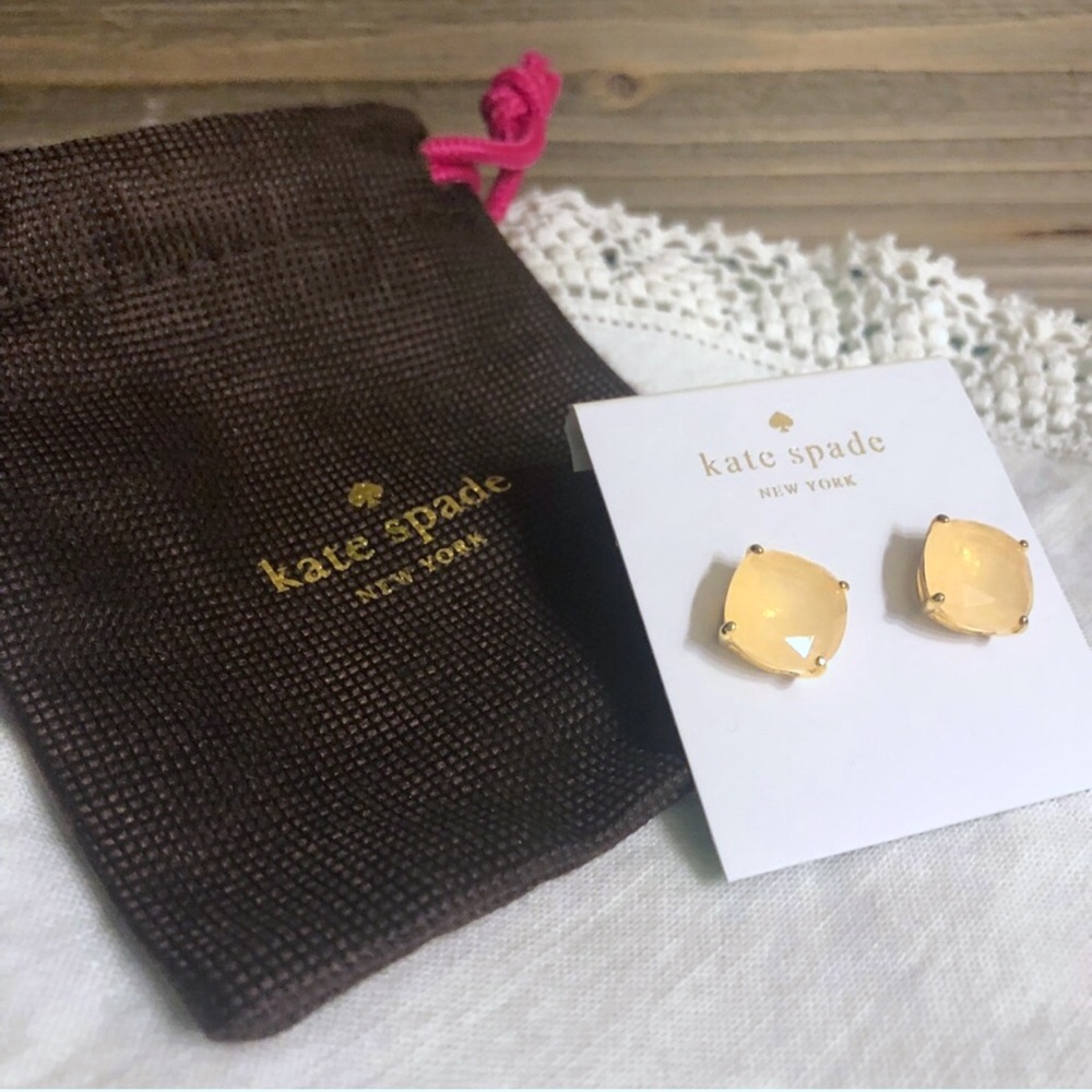 BEAUTIFUL 🎀♠️ Yellow Kate Spade Studs
